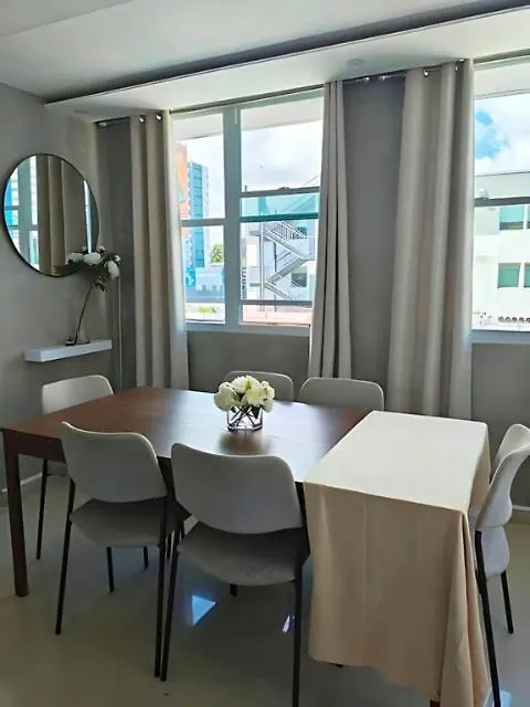 New! Rare, Convenient 3Bd Walk To Beach 산후안
