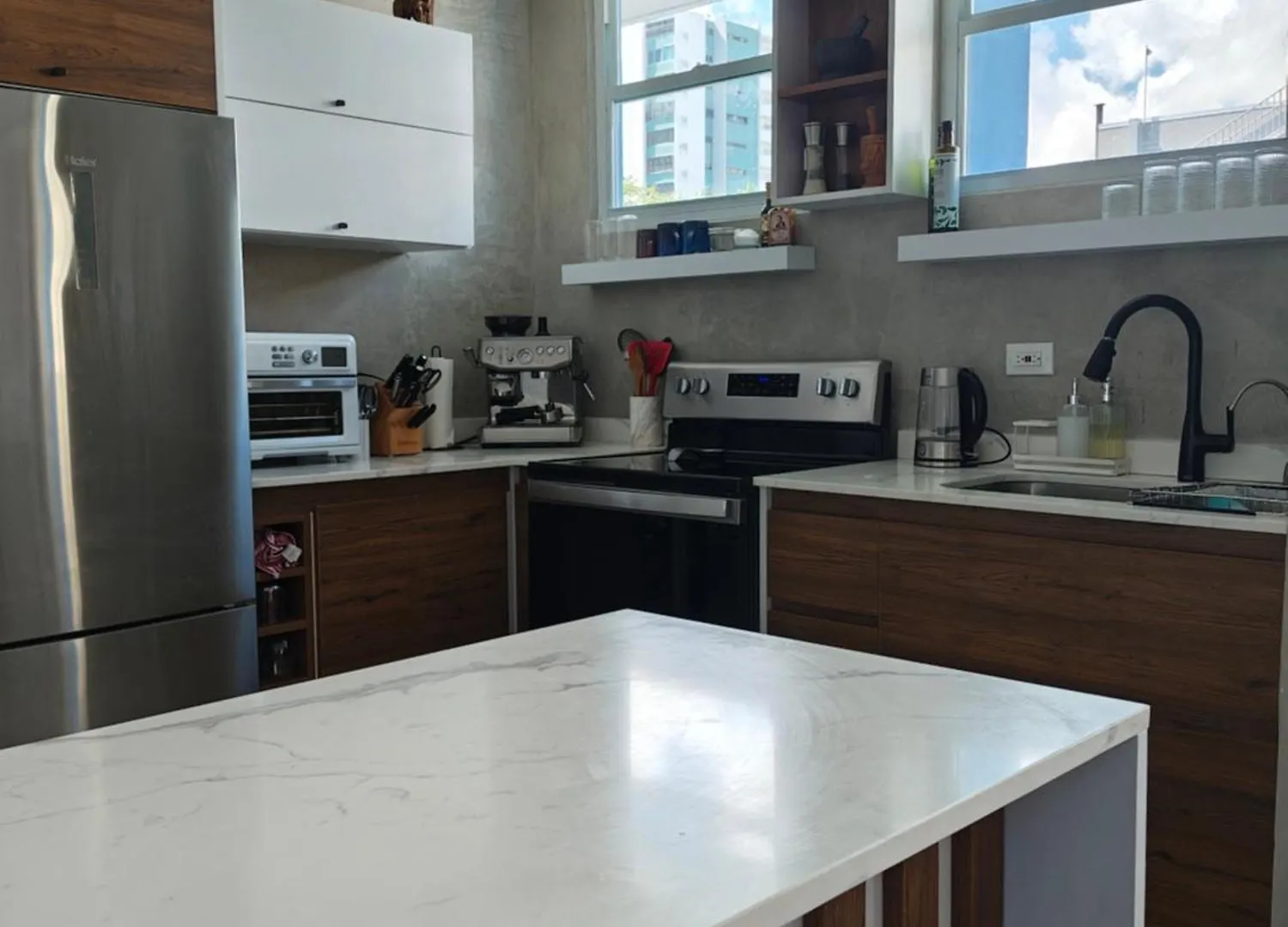 New! Rare, Convenient 3Bd Walk To Beach 산후안 0*,  푸에르토리코
